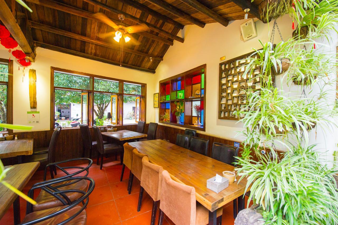 Yangshuo Scenic Mountain Retreat Hotel Exterior photo