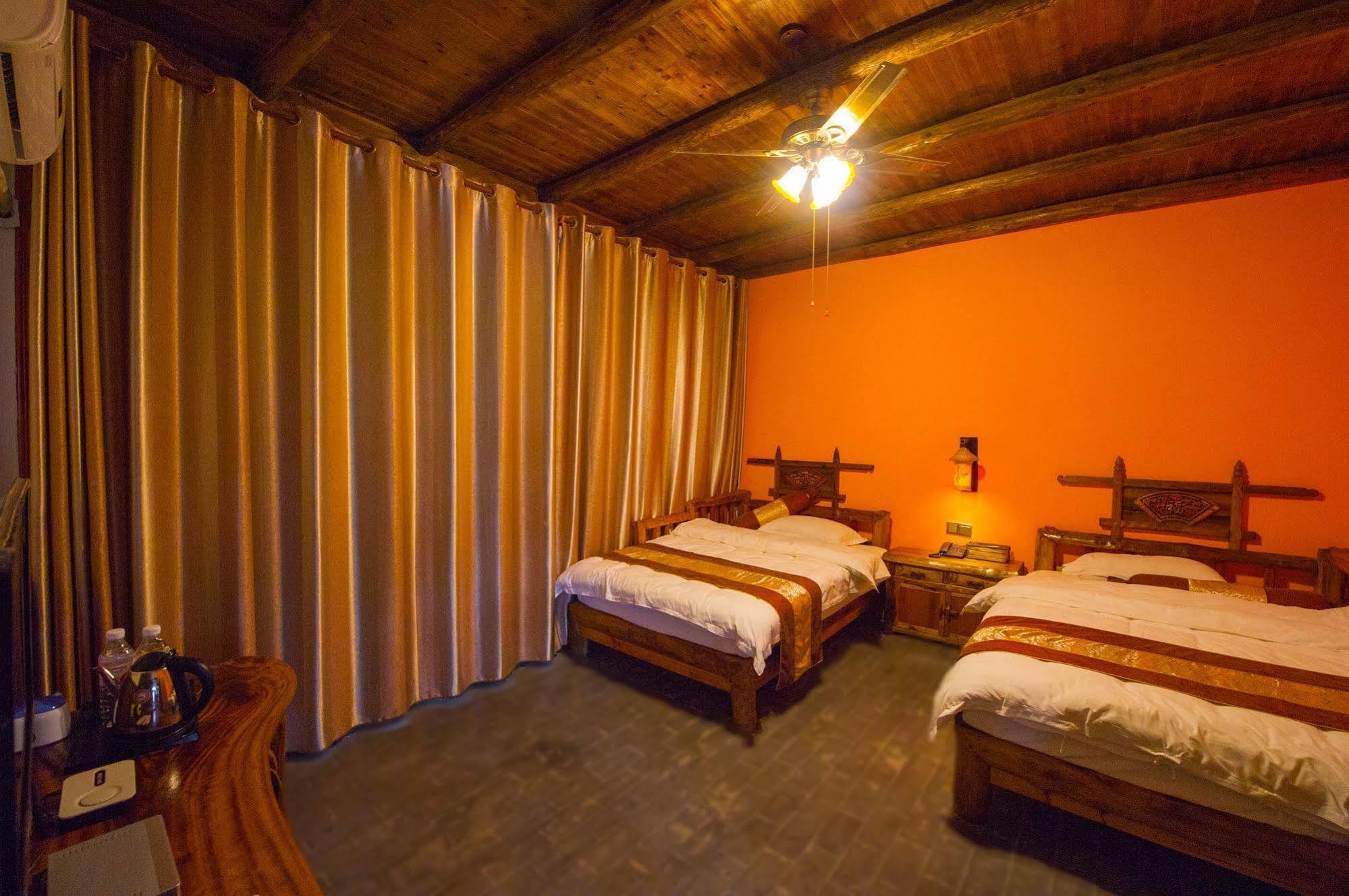 Yangshuo Scenic Mountain Retreat Hotel Exterior photo