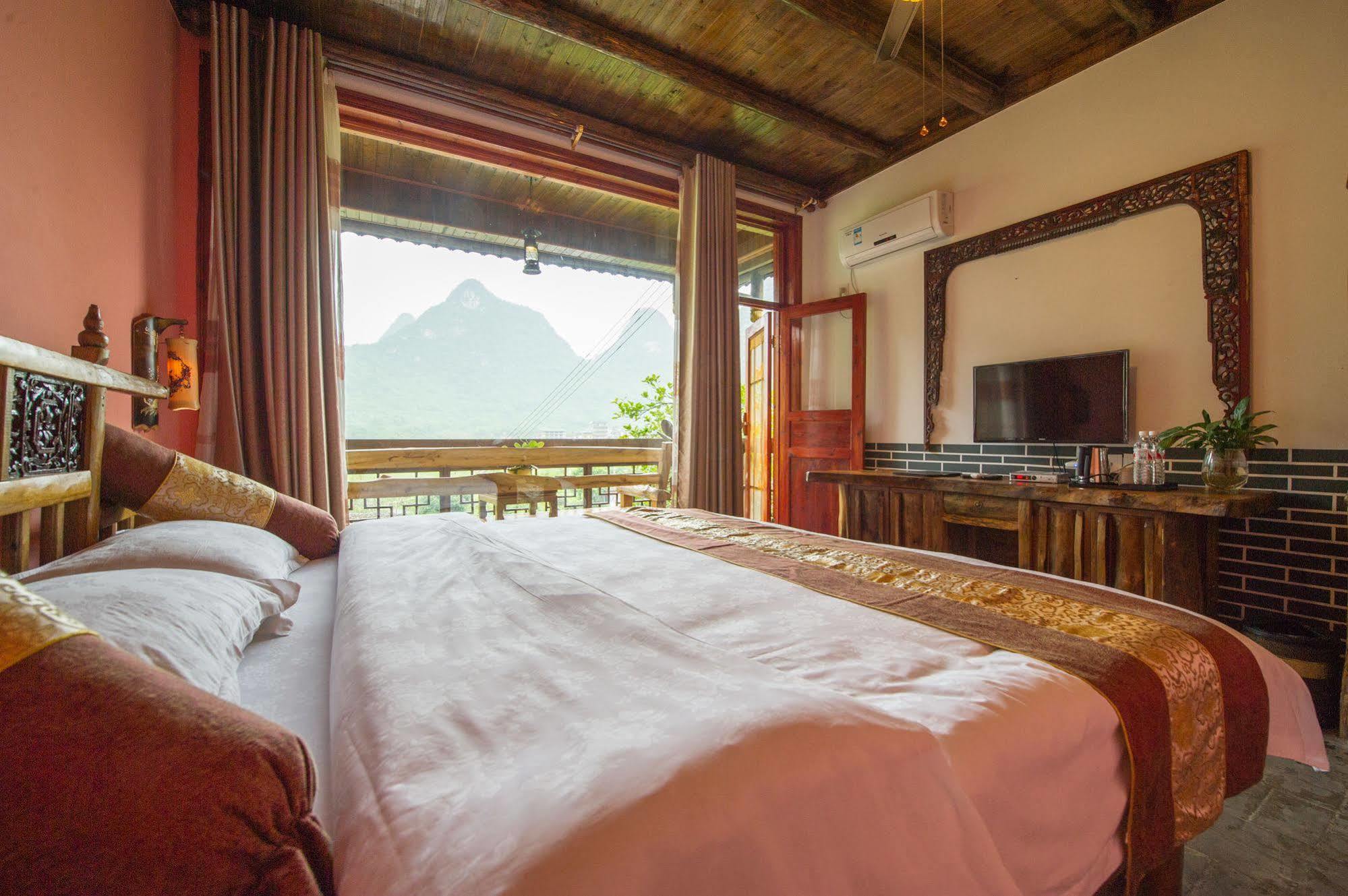 Yangshuo Scenic Mountain Retreat Hotel Exterior photo