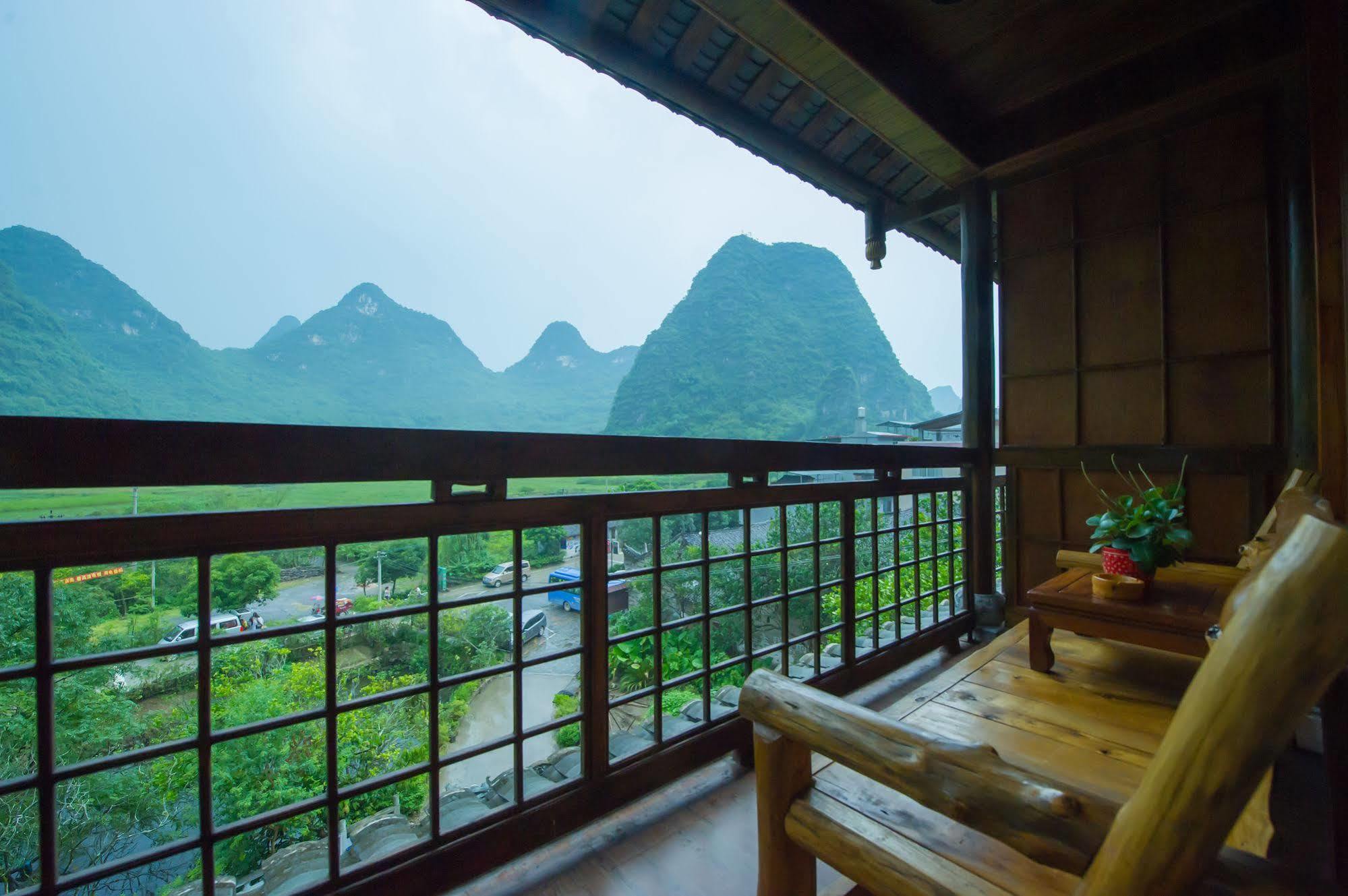 Yangshuo Scenic Mountain Retreat Hotel Exterior photo