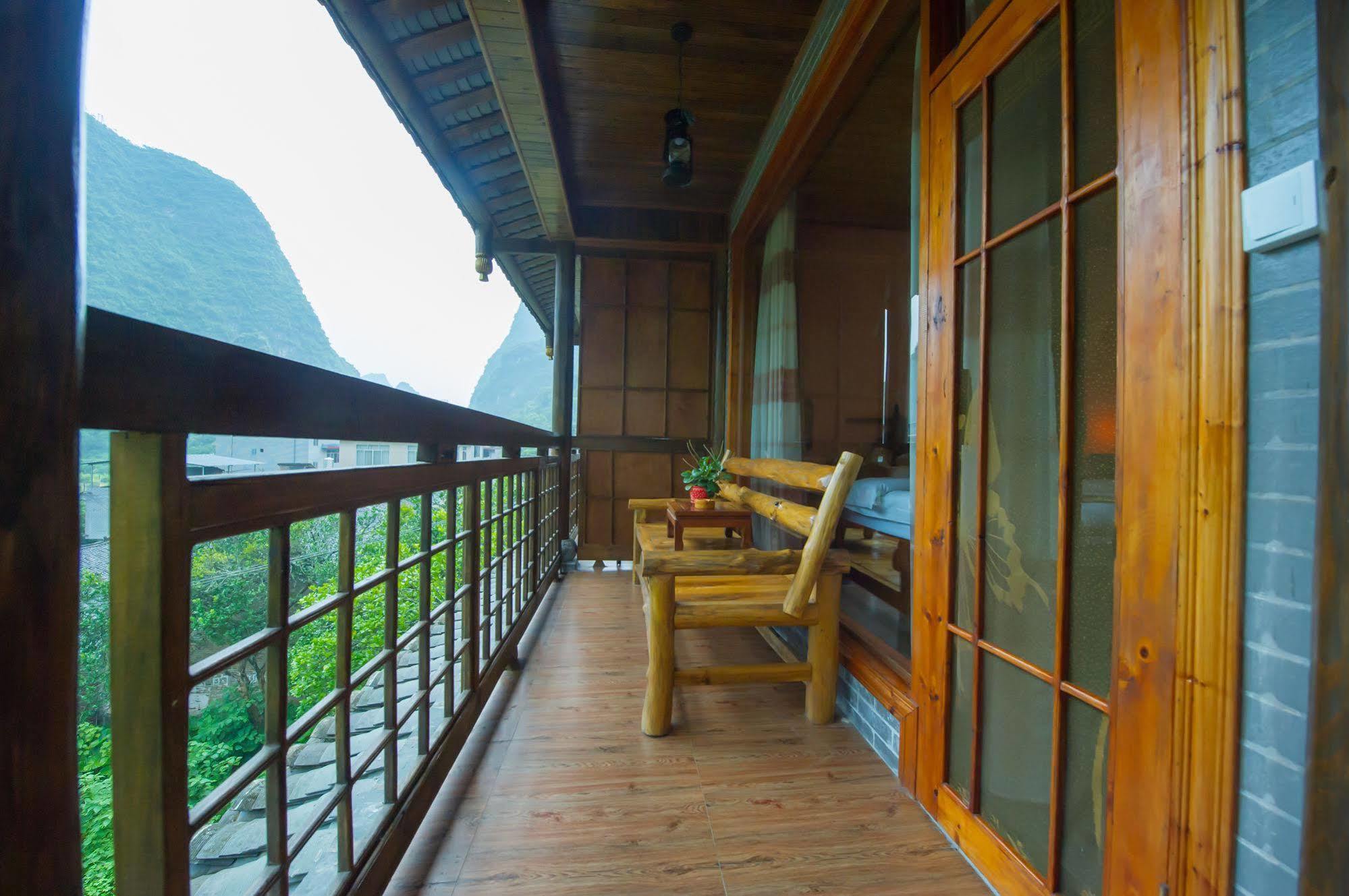 Yangshuo Scenic Mountain Retreat Hotel Exterior photo