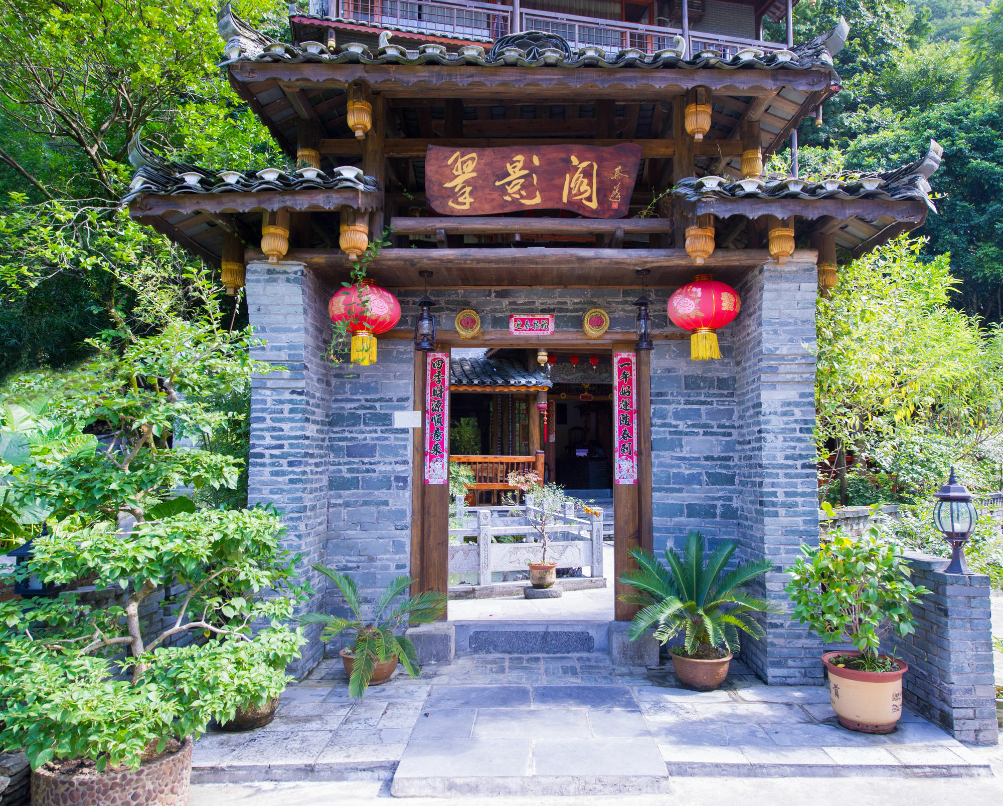Yangshuo Scenic Mountain Retreat Hotel Exterior photo